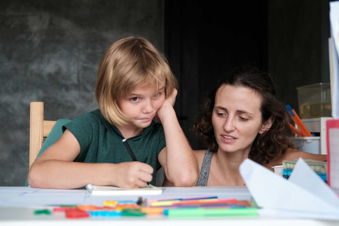 Meine Nachbarschaftshilfe Westkueste Hausaufgabenbetreuung Kinder Hilfe